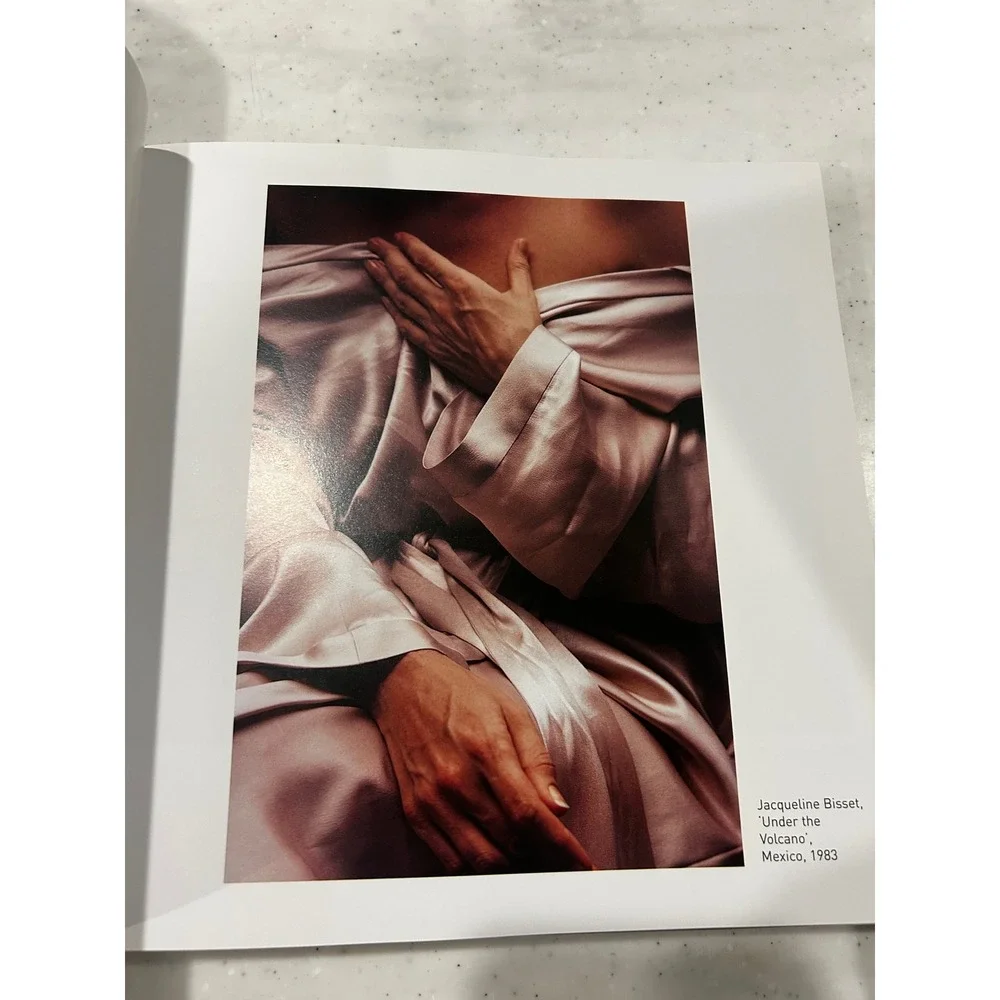 Handbook Eve Arnold First US Edition 2004 Photography Book with Slipcase